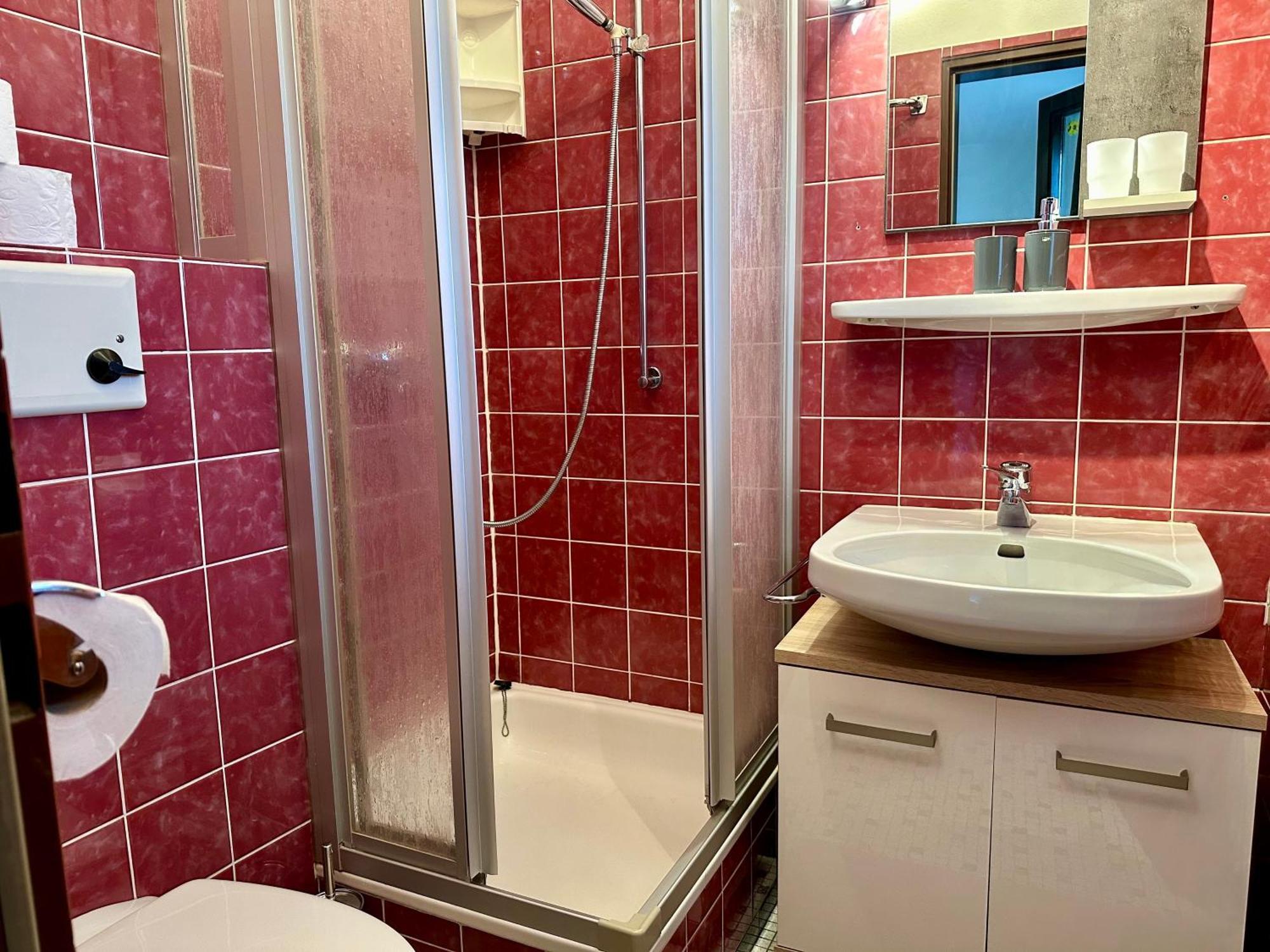 Gemuetliche Mit Kostenfreiem Pool Apartment *
